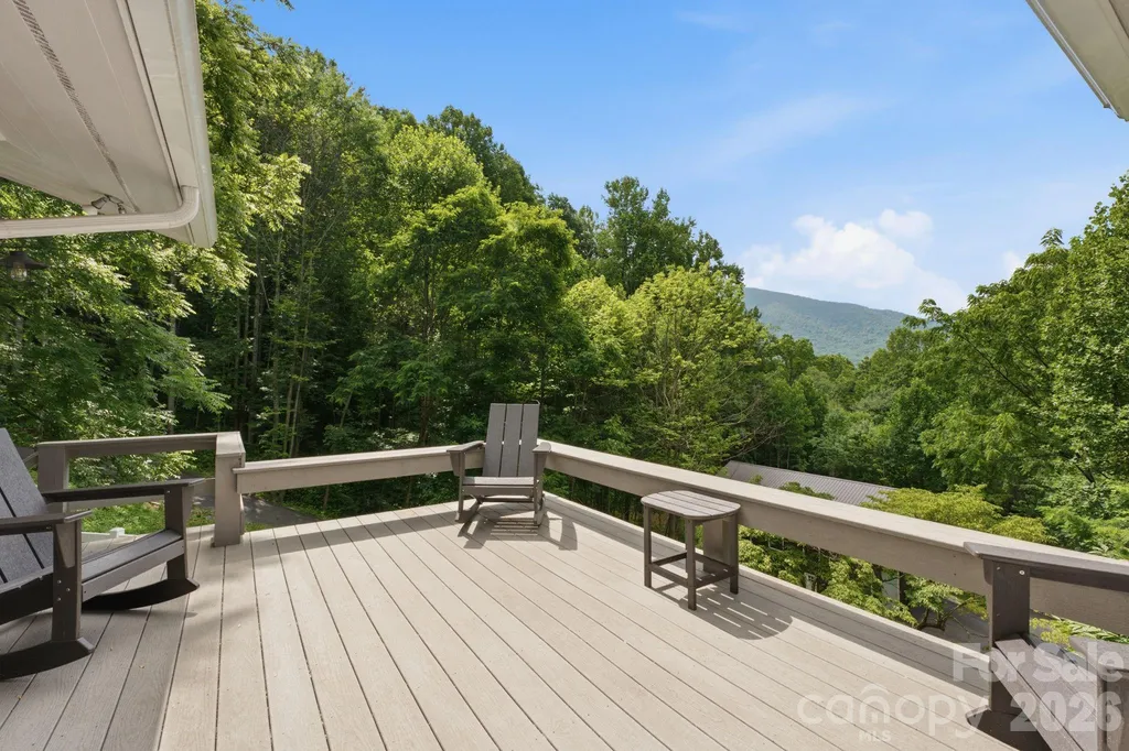 560 & 484 Winchester Creek Road Waynesville NC 28786