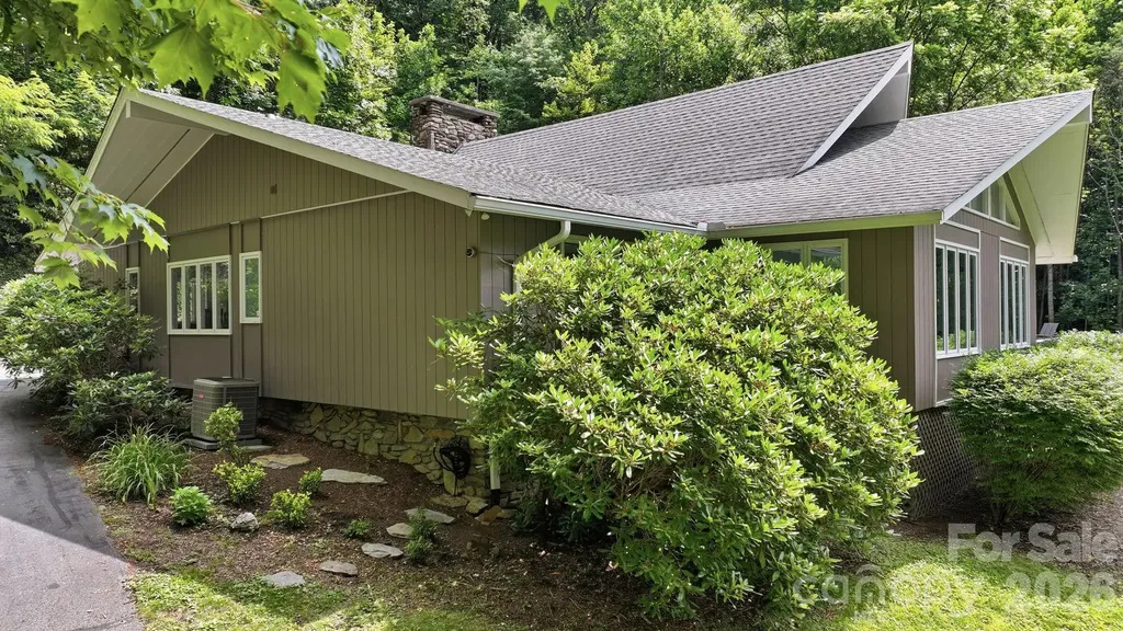560 & 484 Winchester Creek Road Waynesville NC 28786