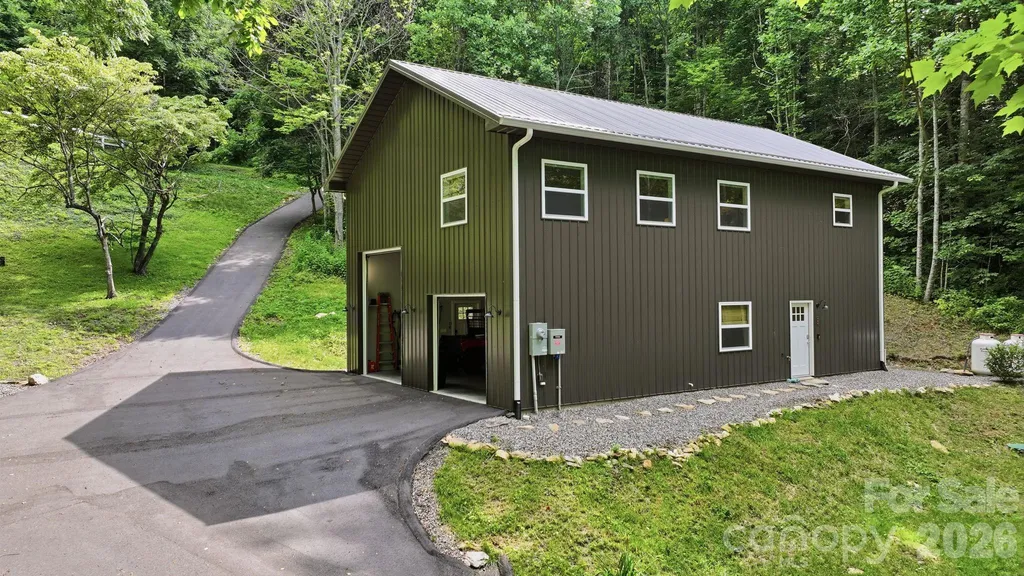 560 & 484 Winchester Creek Road Waynesville NC 28786