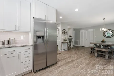 560 & 484 Winchester Creek Road Waynesville NC 28786