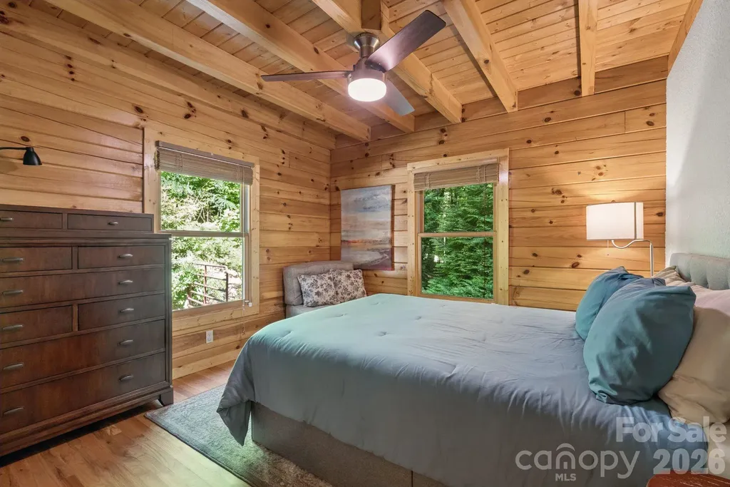 89 Apgar Road Candler NC 28715