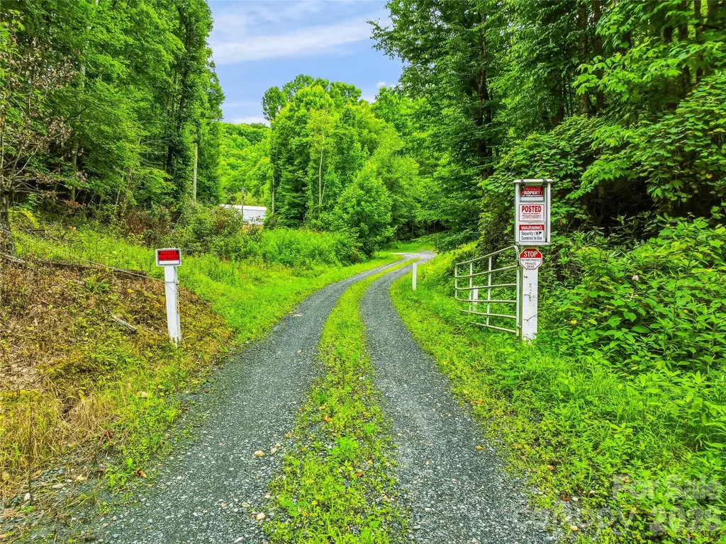 961 Wilson Branch Road Mars Hill NC 28754