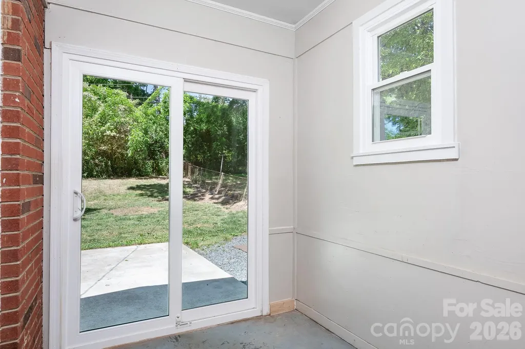 3960 Bristol Drive Charlotte NC 28208