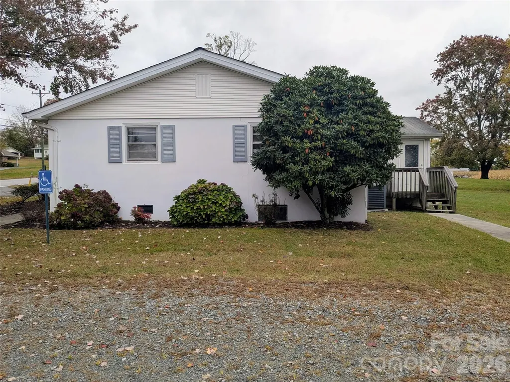 520 Dana Road Hendersonville NC 28792