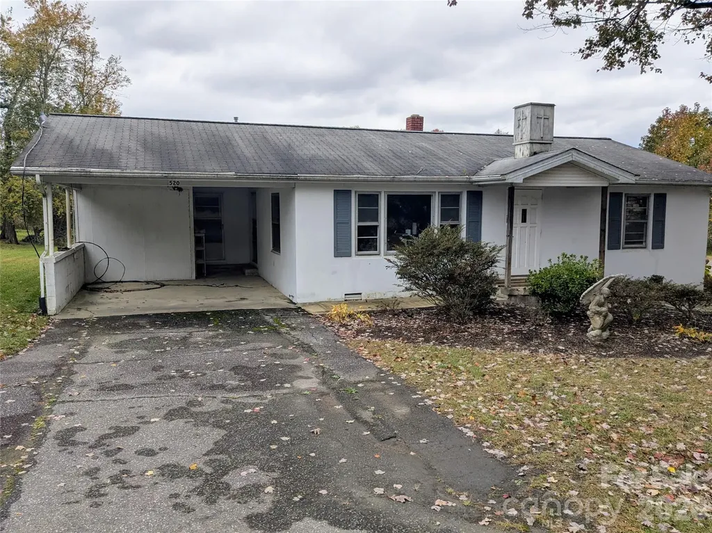 520 Dana Road Hendersonville NC 28792