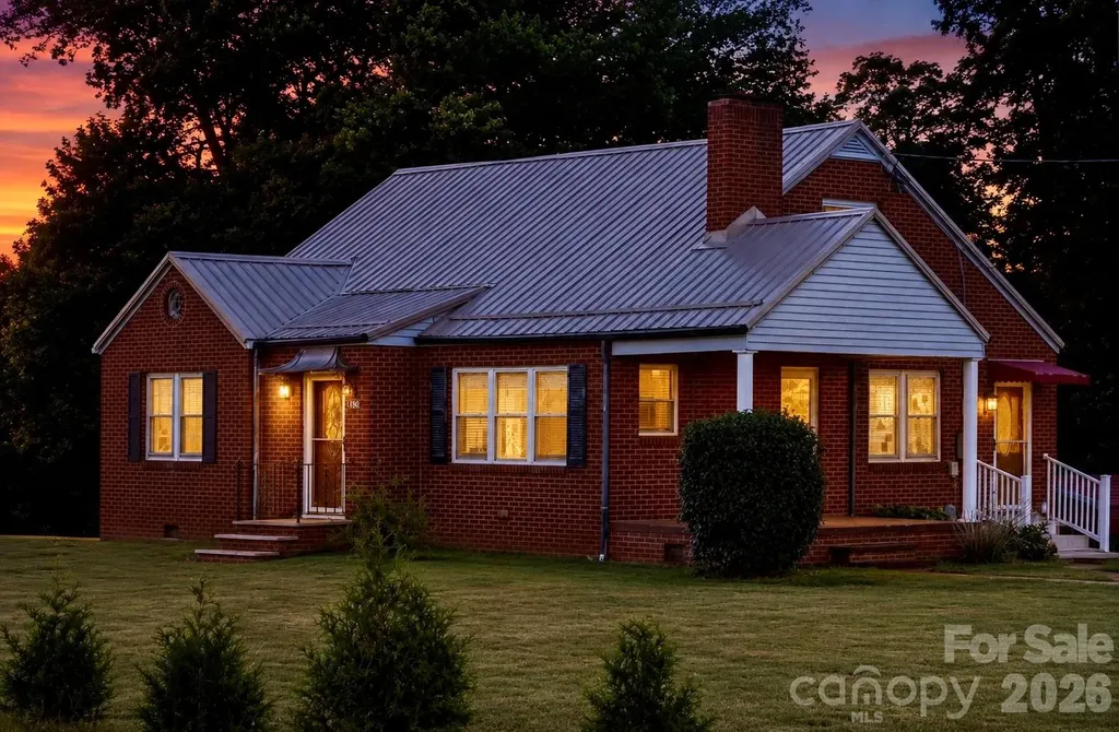 1532 Orchard Drive Lenoir NC 28645