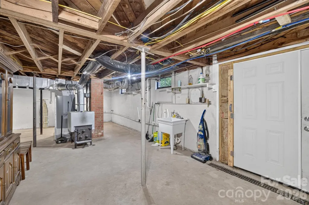 1532 Orchard Drive Lenoir NC 28645