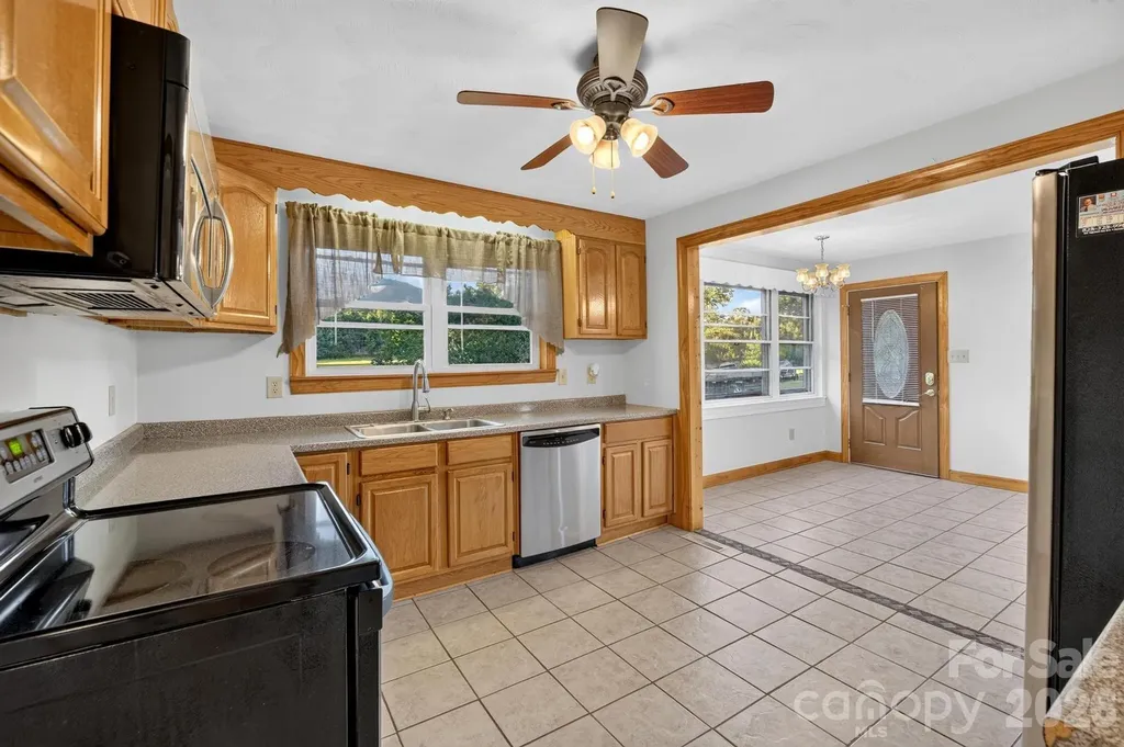 1532 Orchard Drive Lenoir NC 28645