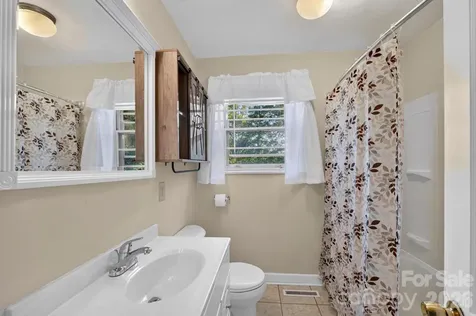 1532 Orchard Drive Lenoir NC 28645