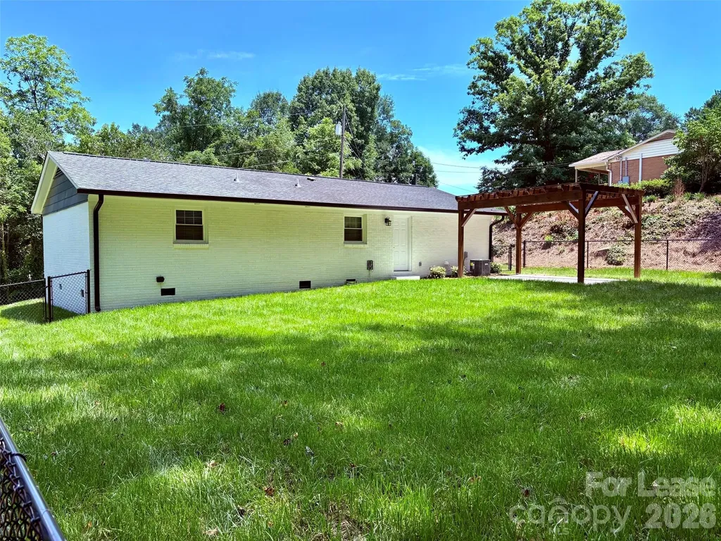 231 Oak Drive Lowell NC 28098
