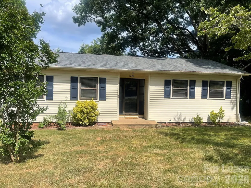 1238 12th Street NE Hickory NC 28601