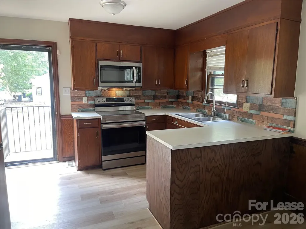 1238 12th Street NE Hickory NC 28601