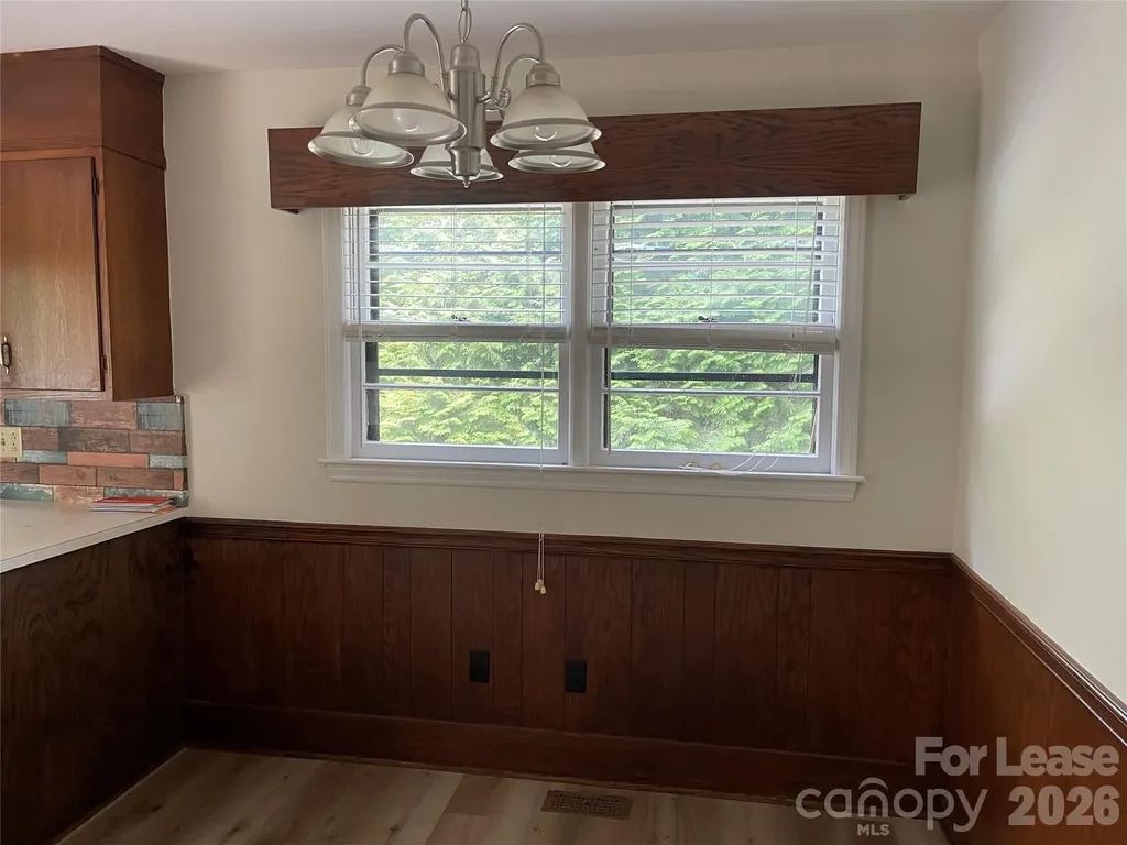 1238 12th Street NE Hickory NC 28601