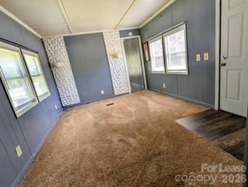 3932 Oakwood Circle Iron Station NC 28080