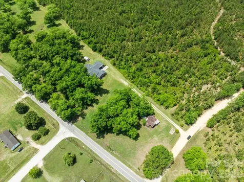 464 Lark Road Cheraw SC 29520