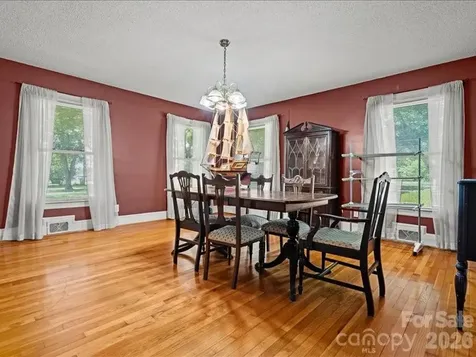 464 Lark Road Cheraw SC 29520