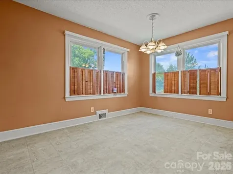 464 Lark Road Cheraw SC 29520