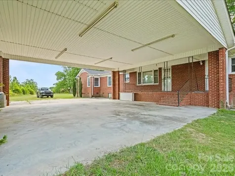 464 Lark Road Cheraw SC 29520