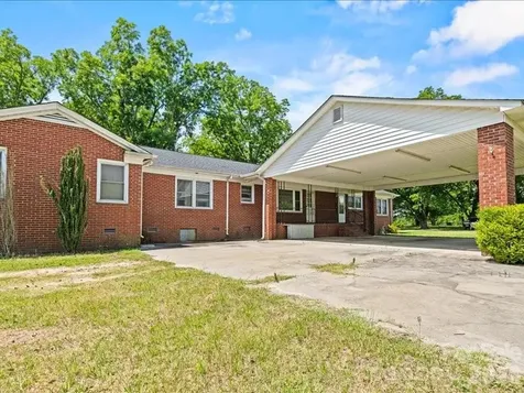 464 Lark Road Cheraw SC 29520