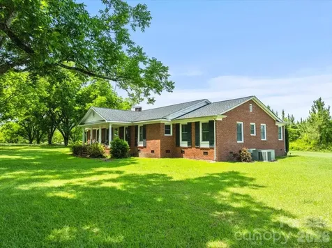 464 Lark Road Cheraw SC 29520