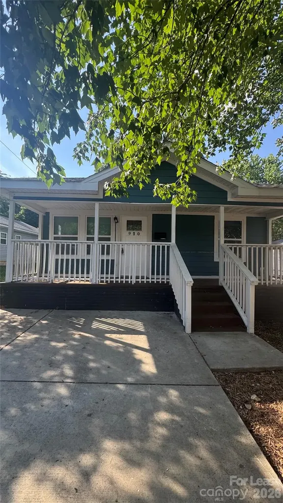 910 Cantwell Street Charlotte NC 28208