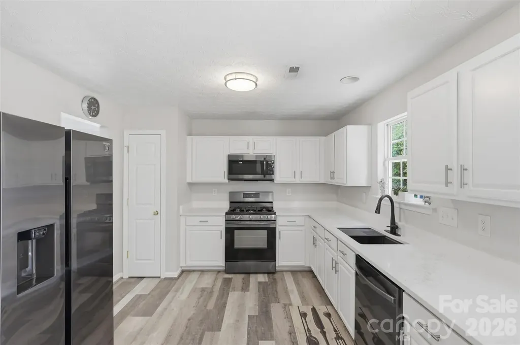 4923 Eagle Creek Drive Charlotte NC 28269