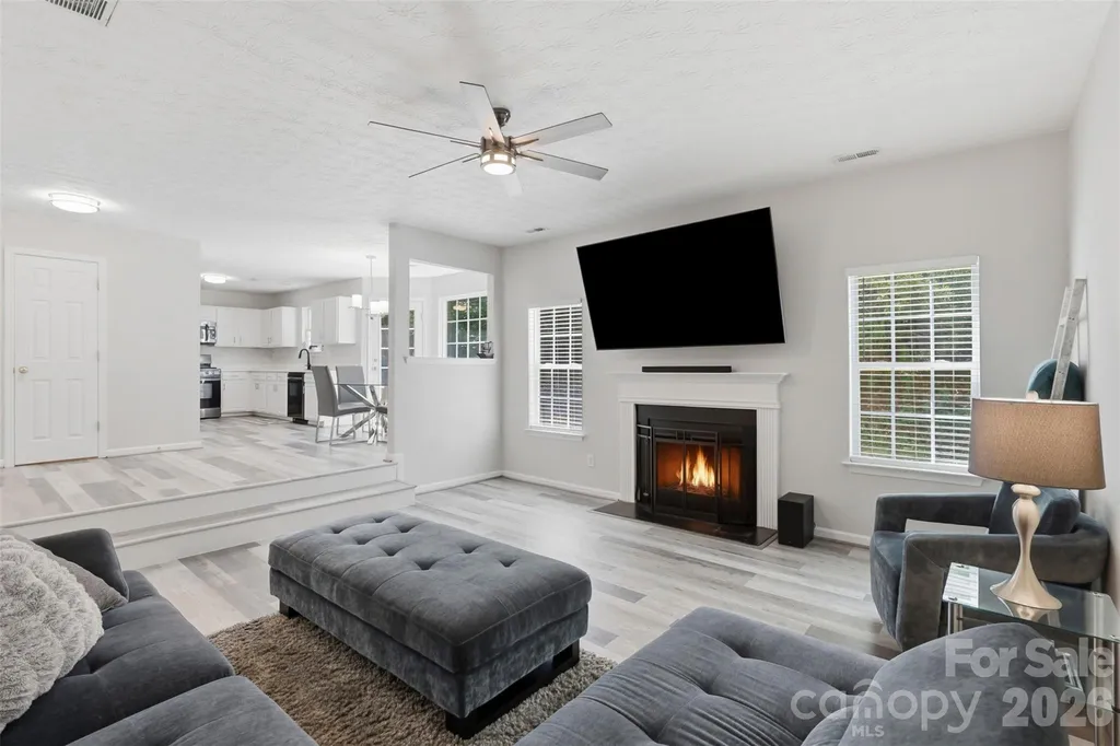 4923 Eagle Creek Drive Charlotte NC 28269