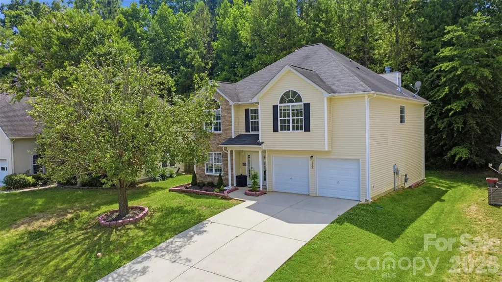 4923 Eagle Creek Drive Charlotte NC 28269