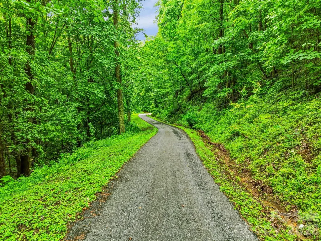 961 Wilson Branch Road Mars Hill NC 28754