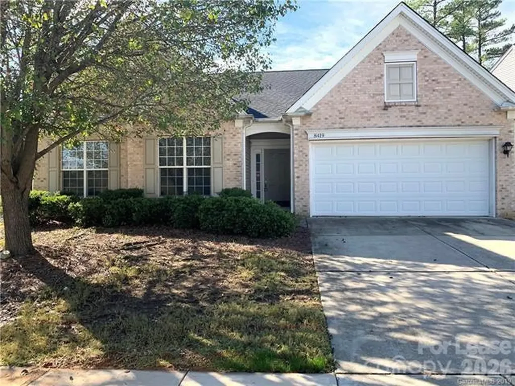 8419 Heron Glen Drive Charlotte NC 28269