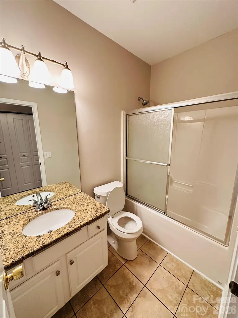 8419 Heron Glen Drive Charlotte NC 28269
