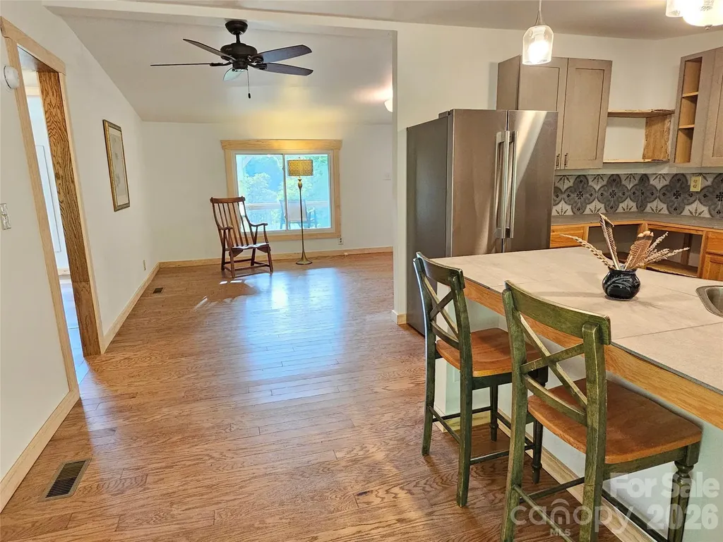 516 John Swofford Road Nebo NC 28761