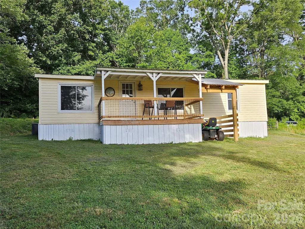 516 John Swofford Road Nebo NC 28761