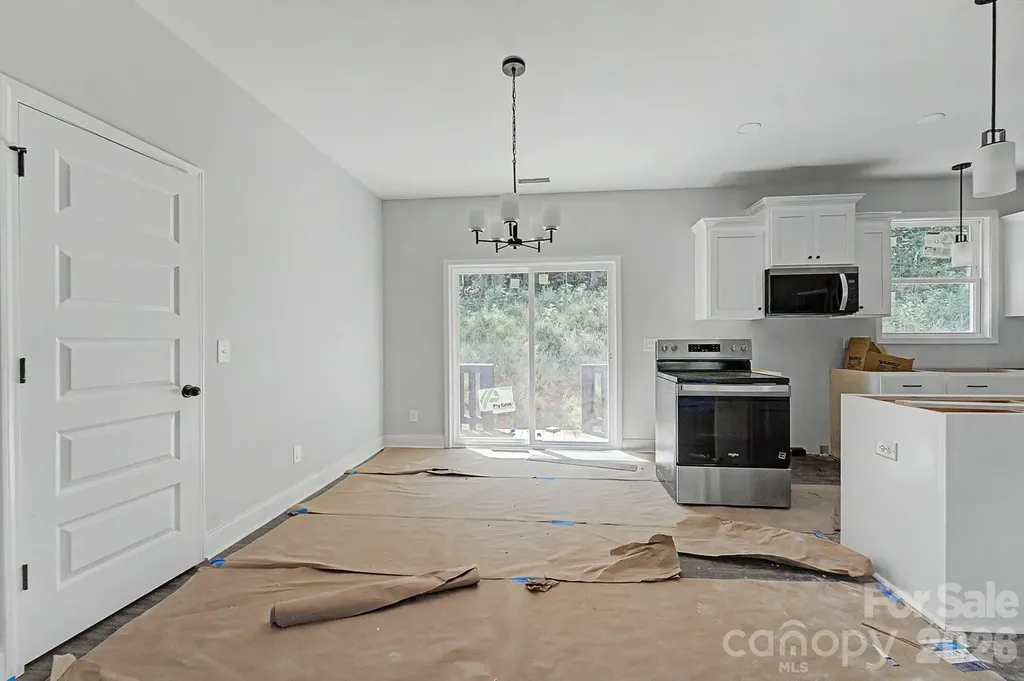 60 Charlotte Street Franklin NC 28734