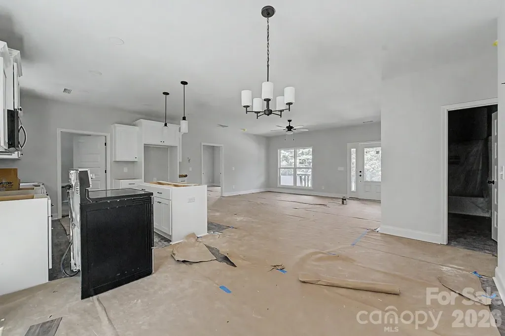 60 Charlotte Street Franklin NC 28734