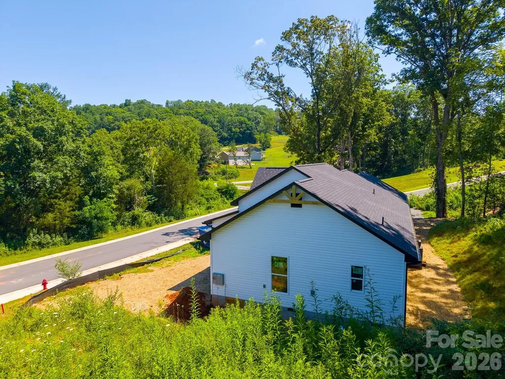 60 Charlotte Street Franklin NC 28734