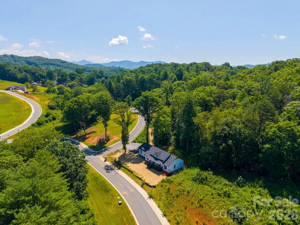60 Charlotte Street Franklin NC 28734