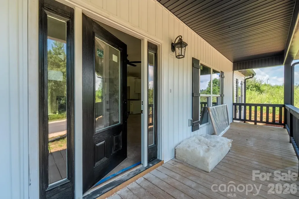 60 Charlotte Street Franklin NC 28734