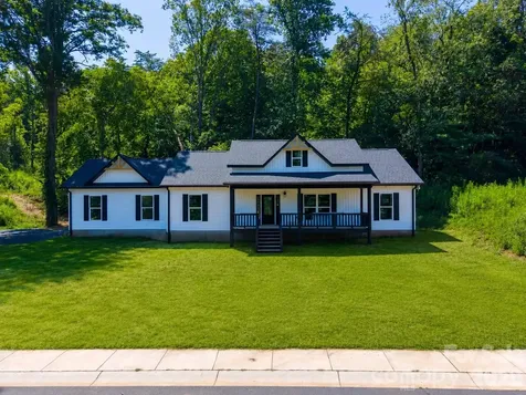 60 Charlotte Street Franklin NC 28734