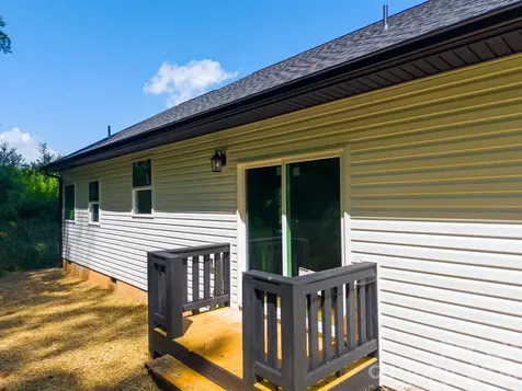 60 Charlotte Street Franklin NC 28734