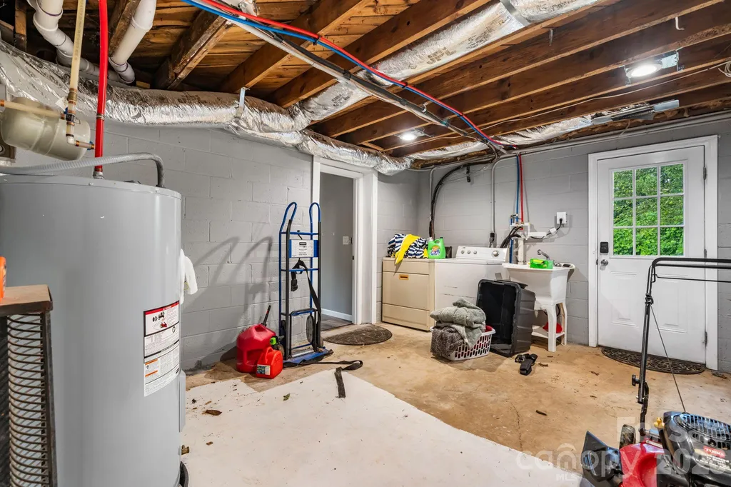 422 Arlington Circle NW Lenoir NC 28645