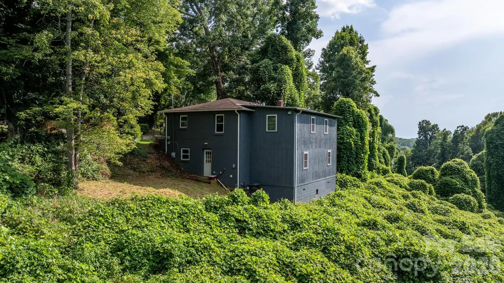 422 Arlington Circle NW Lenoir NC 28645