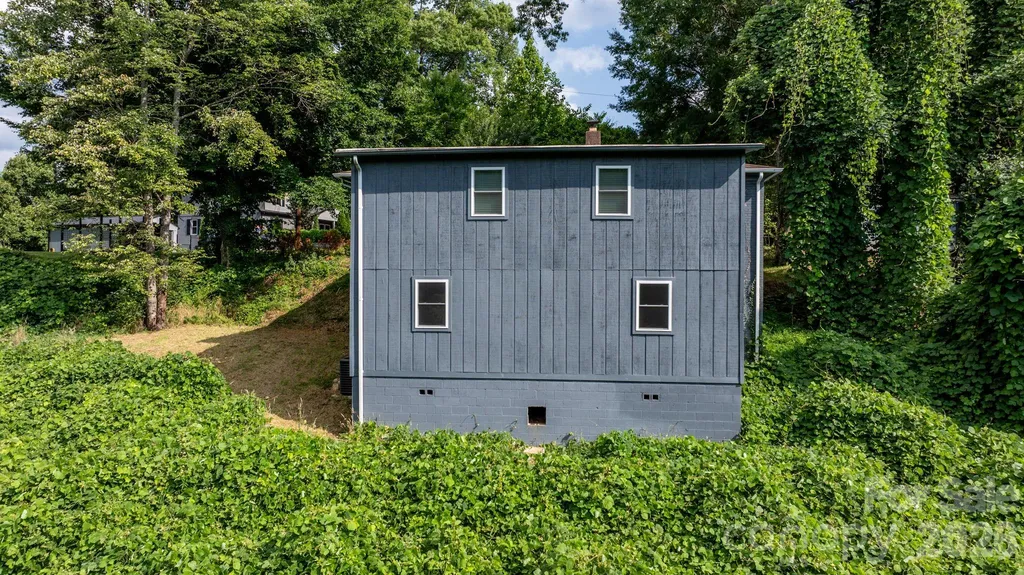 422 Arlington Circle NW Lenoir NC 28645