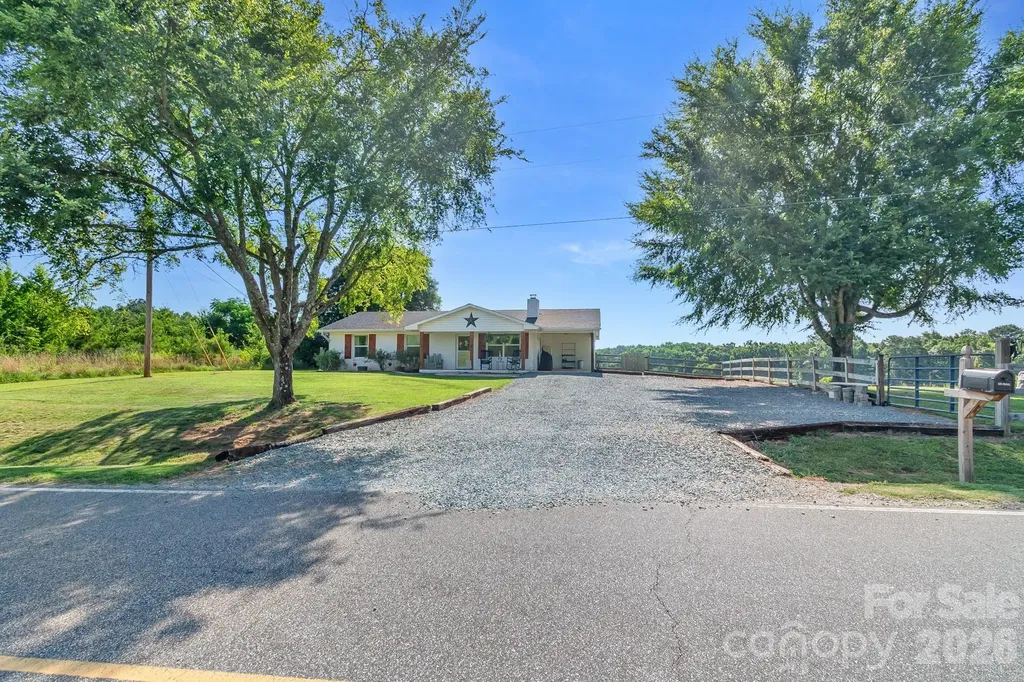 2307 Tanner Road Marshville NC 28103
