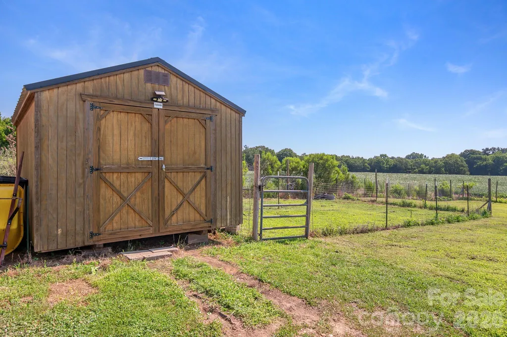 2307 Tanner Road Marshville NC 28103
