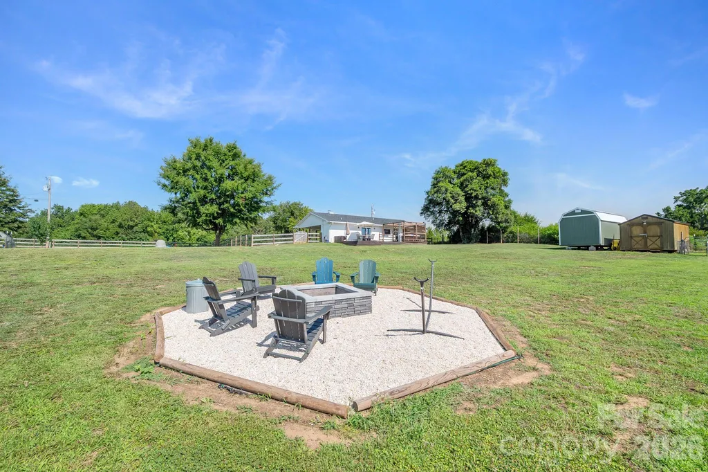 2307 Tanner Road Marshville NC 28103