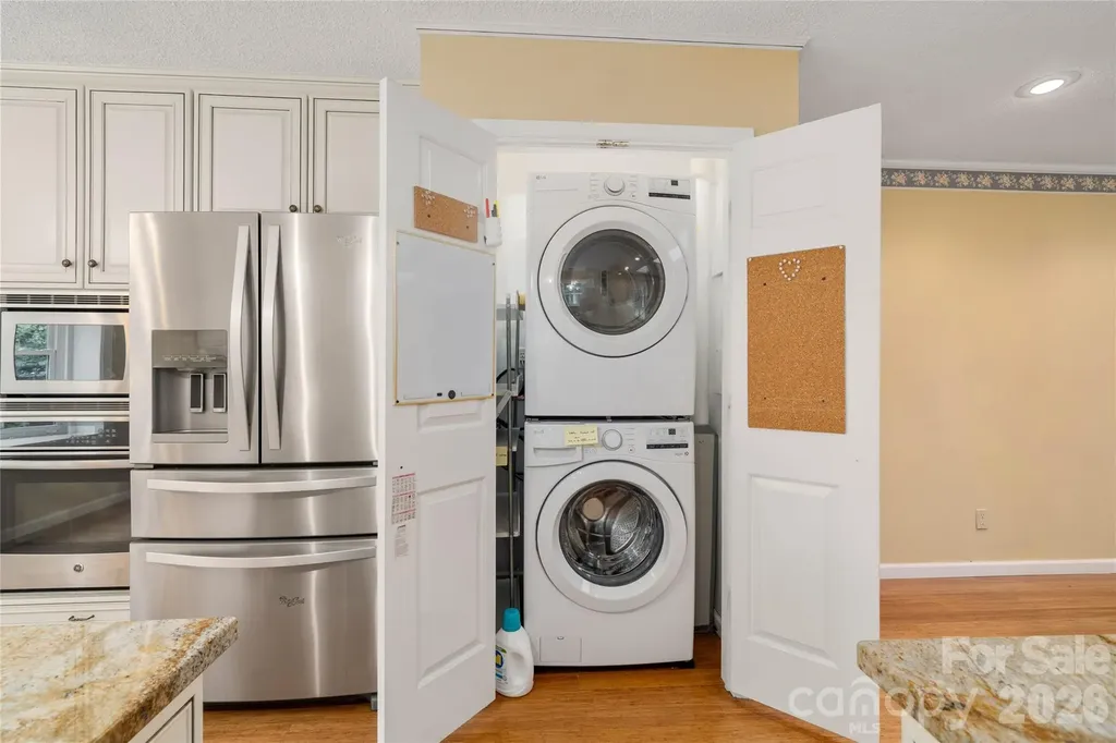 15 Carriage Court Hendersonville NC 28791