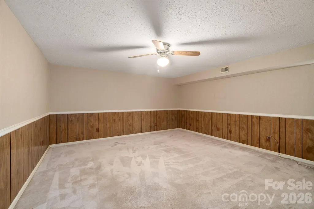 15 Carriage Court Hendersonville NC 28791