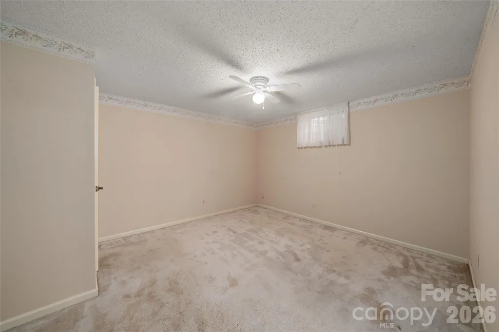 15 Carriage Court Hendersonville NC 28791