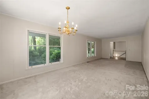 15 Carriage Court Hendersonville NC 28791